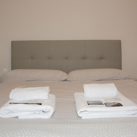 Apartamento De Dos Dormitorios En Triana Севилья Экстерьер фото