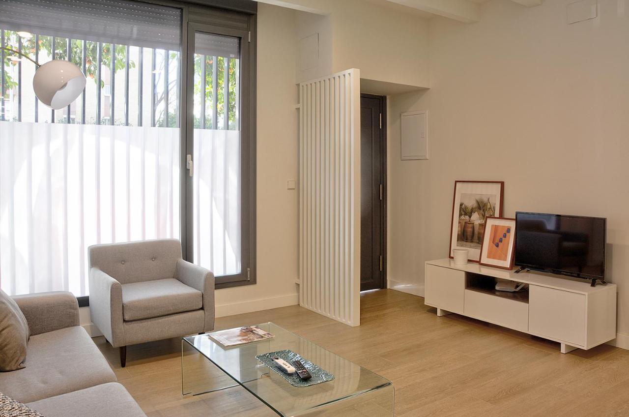 Apartamento De Dos Dormitorios En Triana Севилья Экстерьер фото